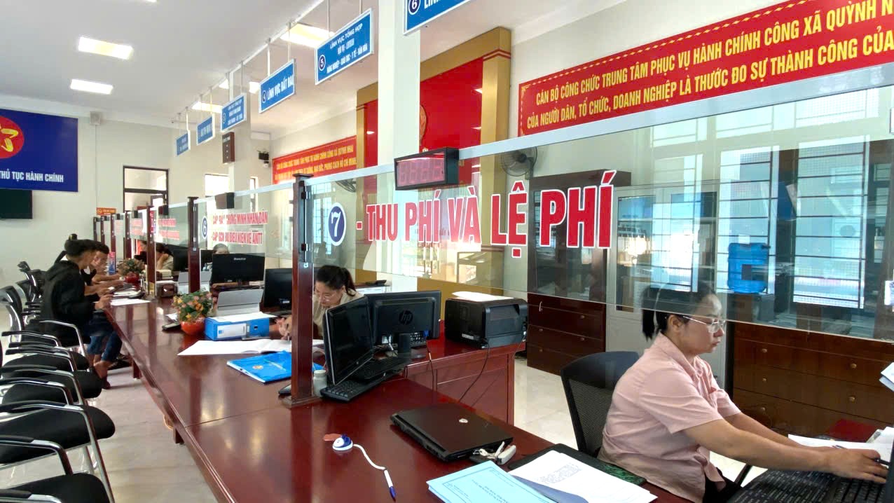 Quỳnh Nhai giải quyết kịp thời các thủ tục hành chính cho người dân