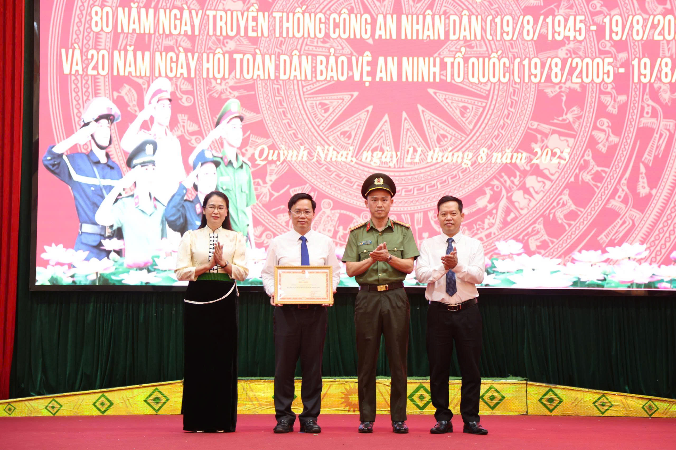 anh tin bai