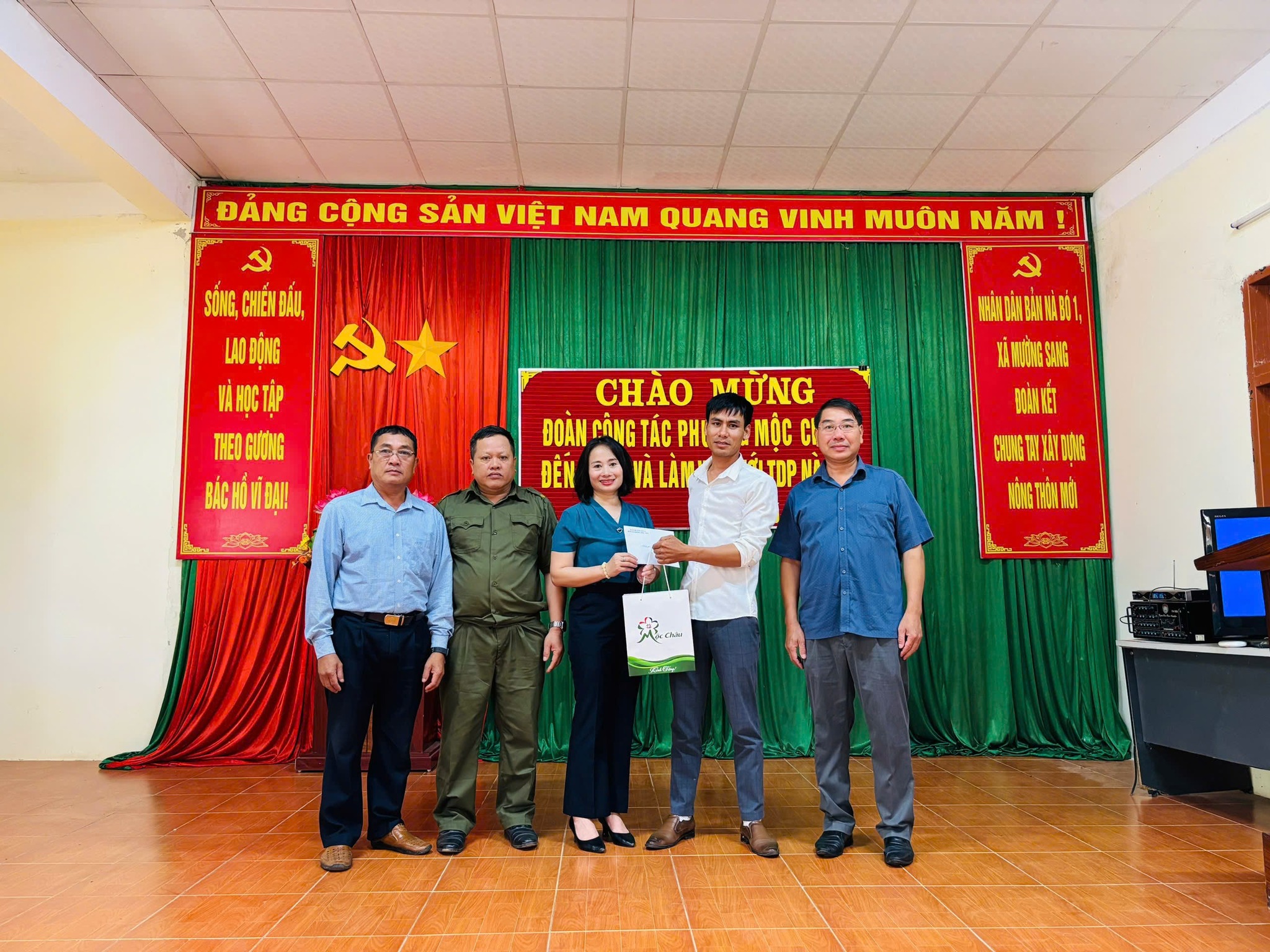 anh tin bai