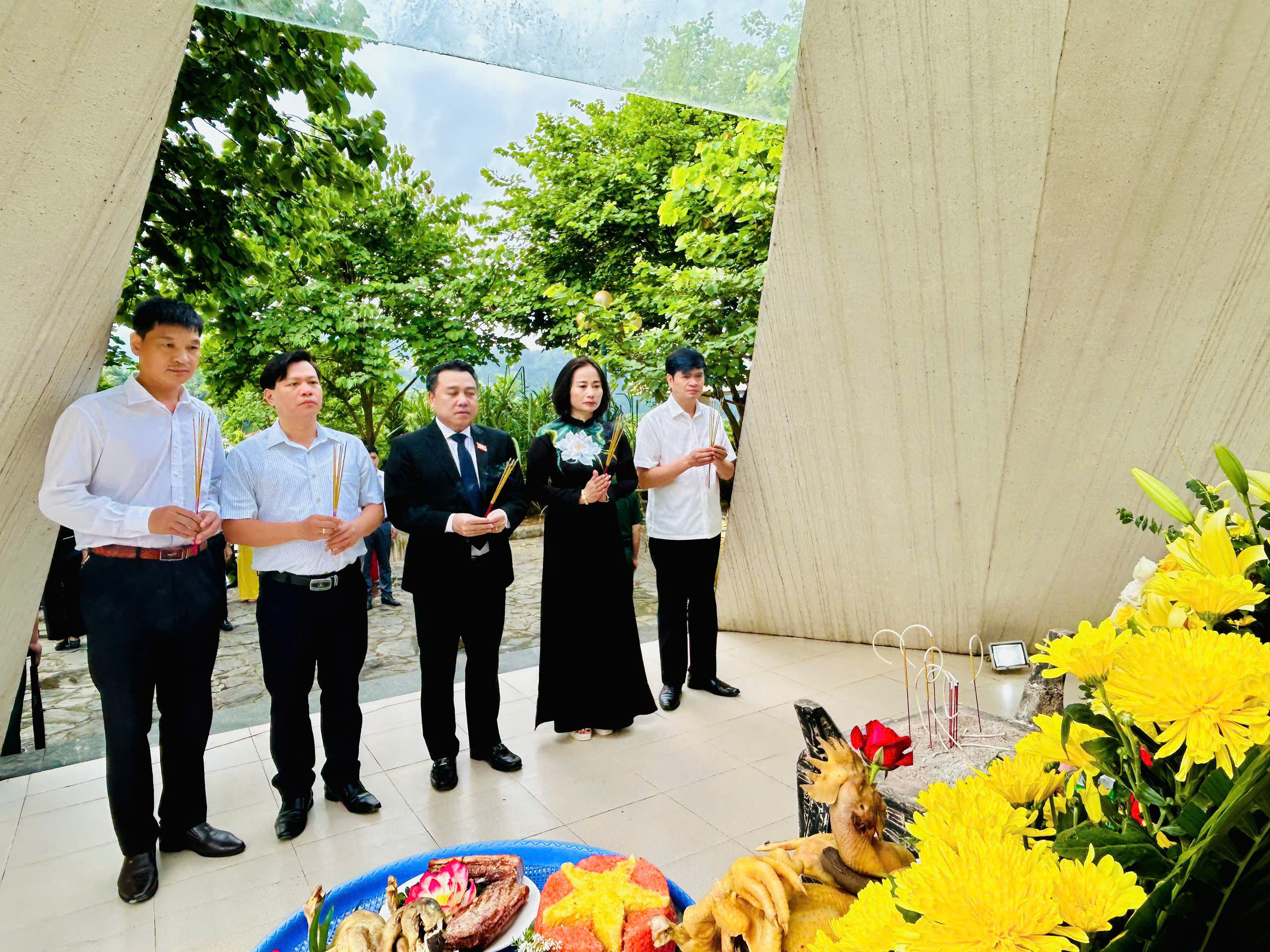 anh tin bai