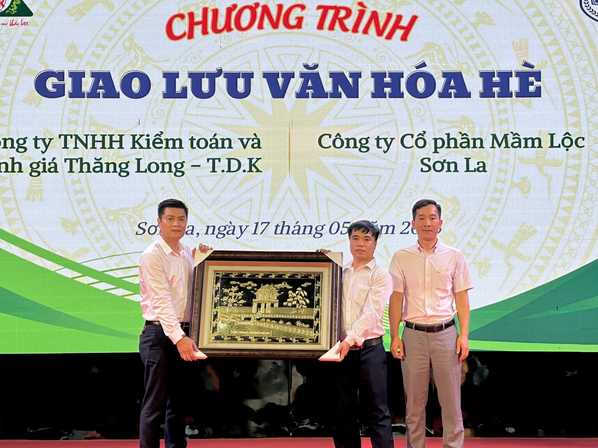 anh tin bai