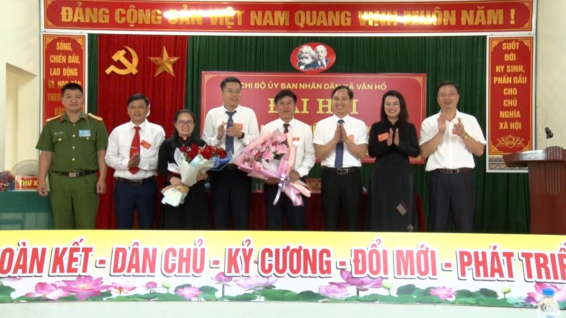 Đại hội chi bộ UBND xã Vân Hồ lâng thứ nhất, nhiệm kỳ 2025 2030