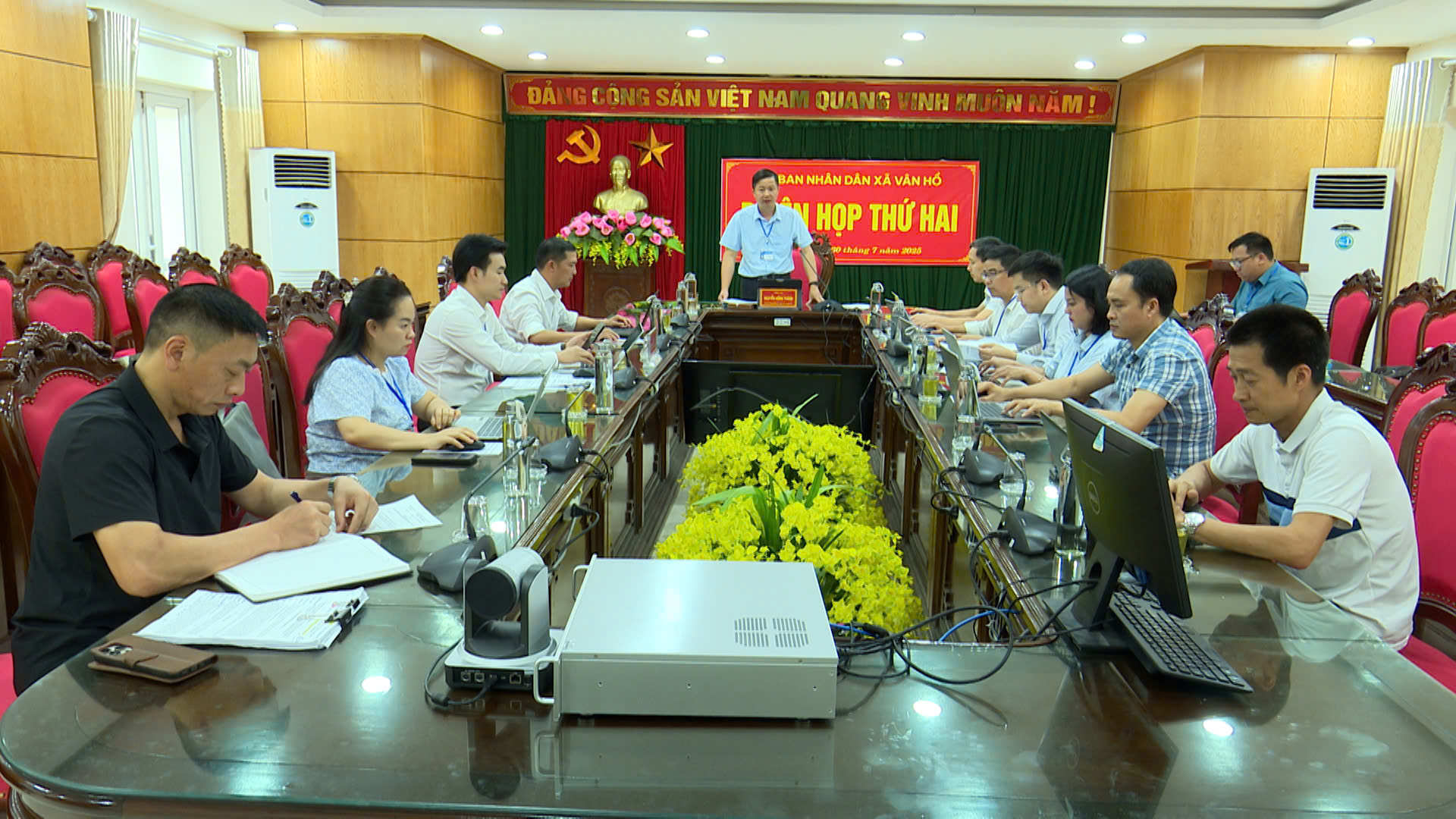 Phiên họp thứ 2 UBND xã Vân Hồ