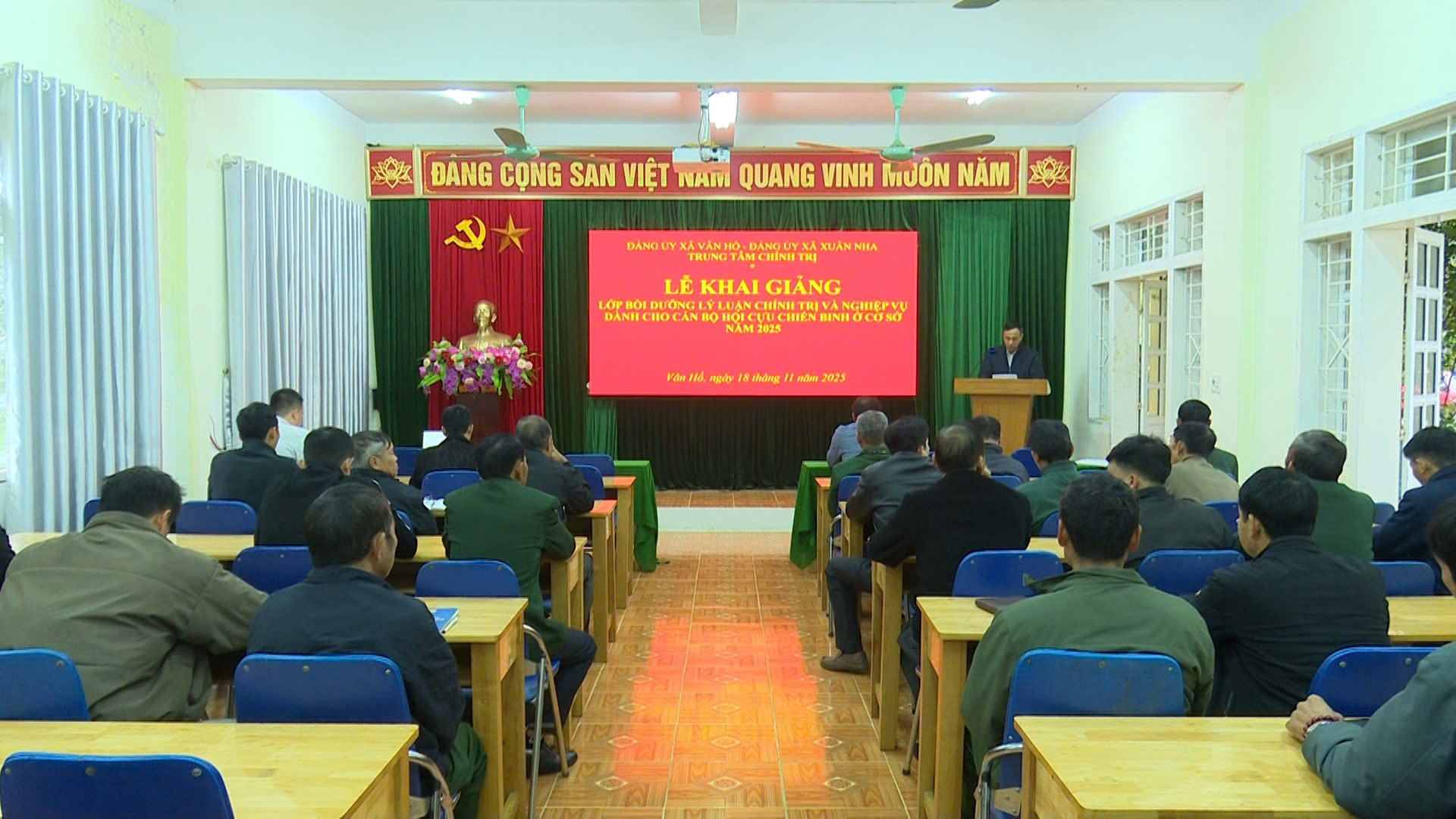 Khai giảng lớp Bồi dưỡng LLCT và nghiệp vụ dành cho cán bộ Hội CCB năm 2025