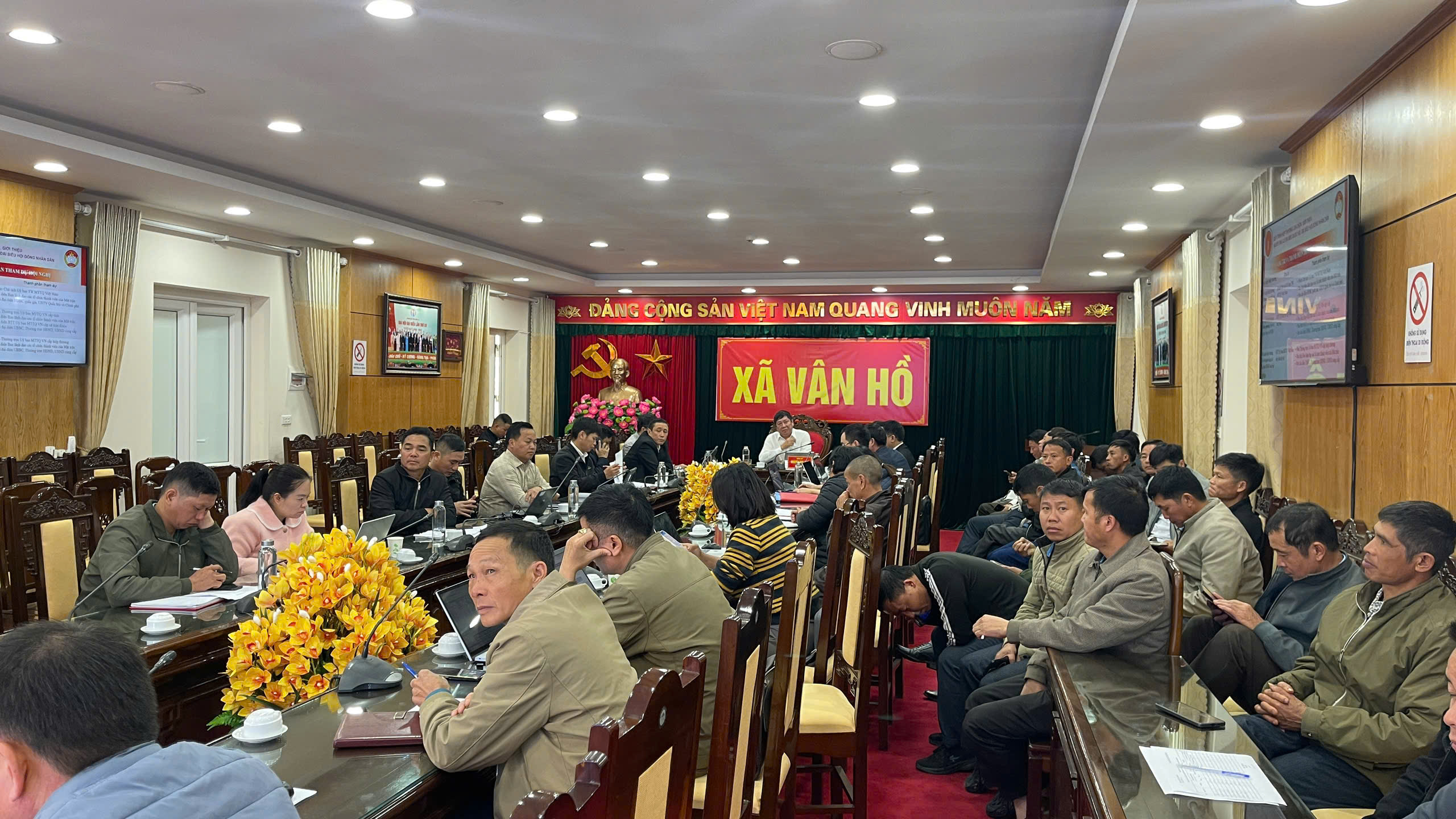 Xã Vân Hồ tham dự Hội nghị toàn quốc quán triệt Chỉ thị của Bộ Chính trị, triển khai công tác bầu cử đại biểu Quốc hội khóa XVI và đại biểu Hội đồng Nhân dân các cấp Nhiệm kỳ 2026 - 2031