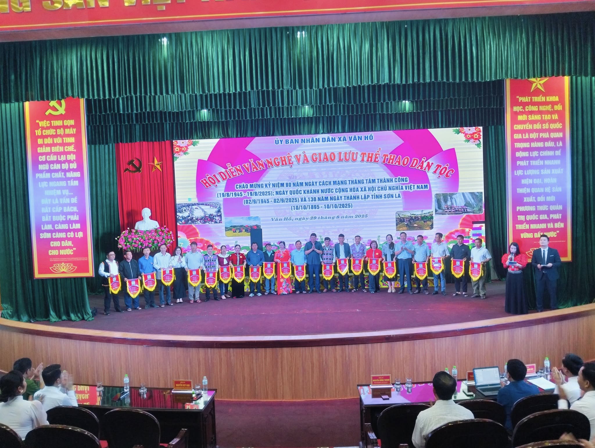 Xã Vân Hồ tổ chức nhiều hoạt động văn hóa, thể thao đặc sắc hướng về Đại lễ