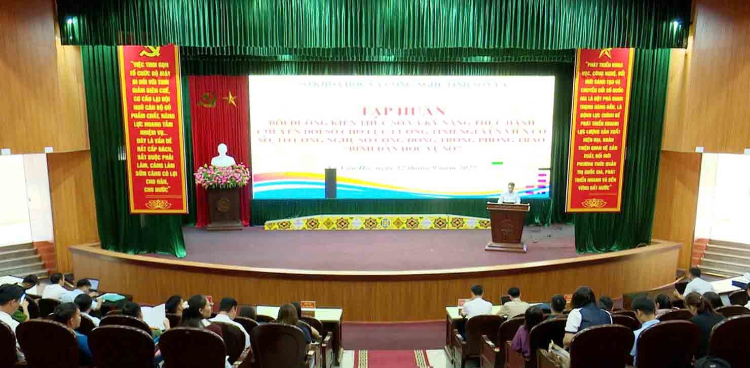 Sở Khoa học và Công nghệ tỉnh Sơn La tổ chức Hội nghị tập huấn Bình dân học vụ số cho các xã Vân Hồ, Tô Múa, Xuân Nha, Song Khủa