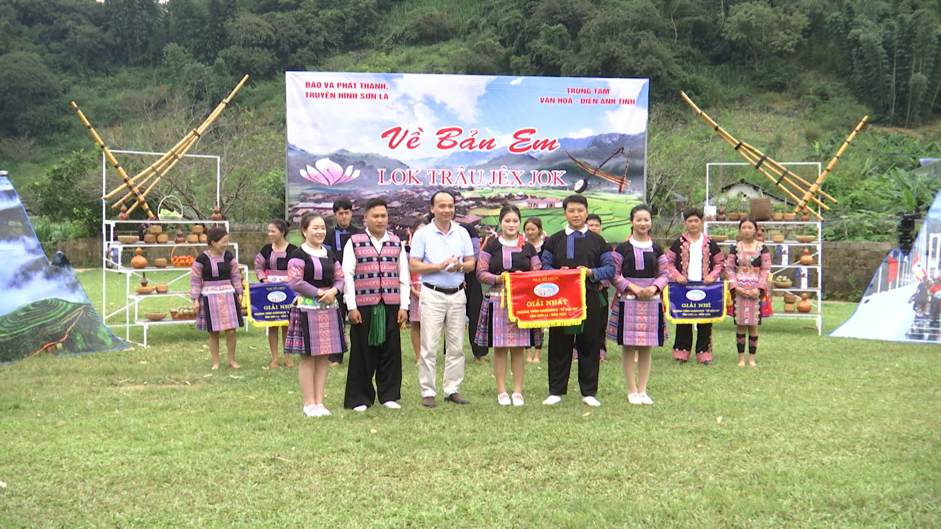 Gameshow “Về bản em” tại bản Pa Kha, xã Vân Hồ