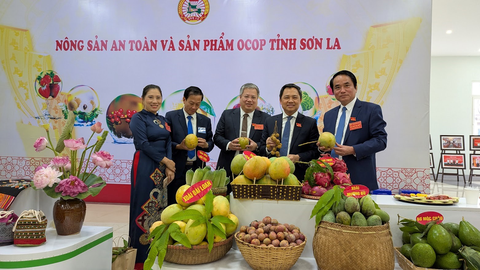 anh tin bai