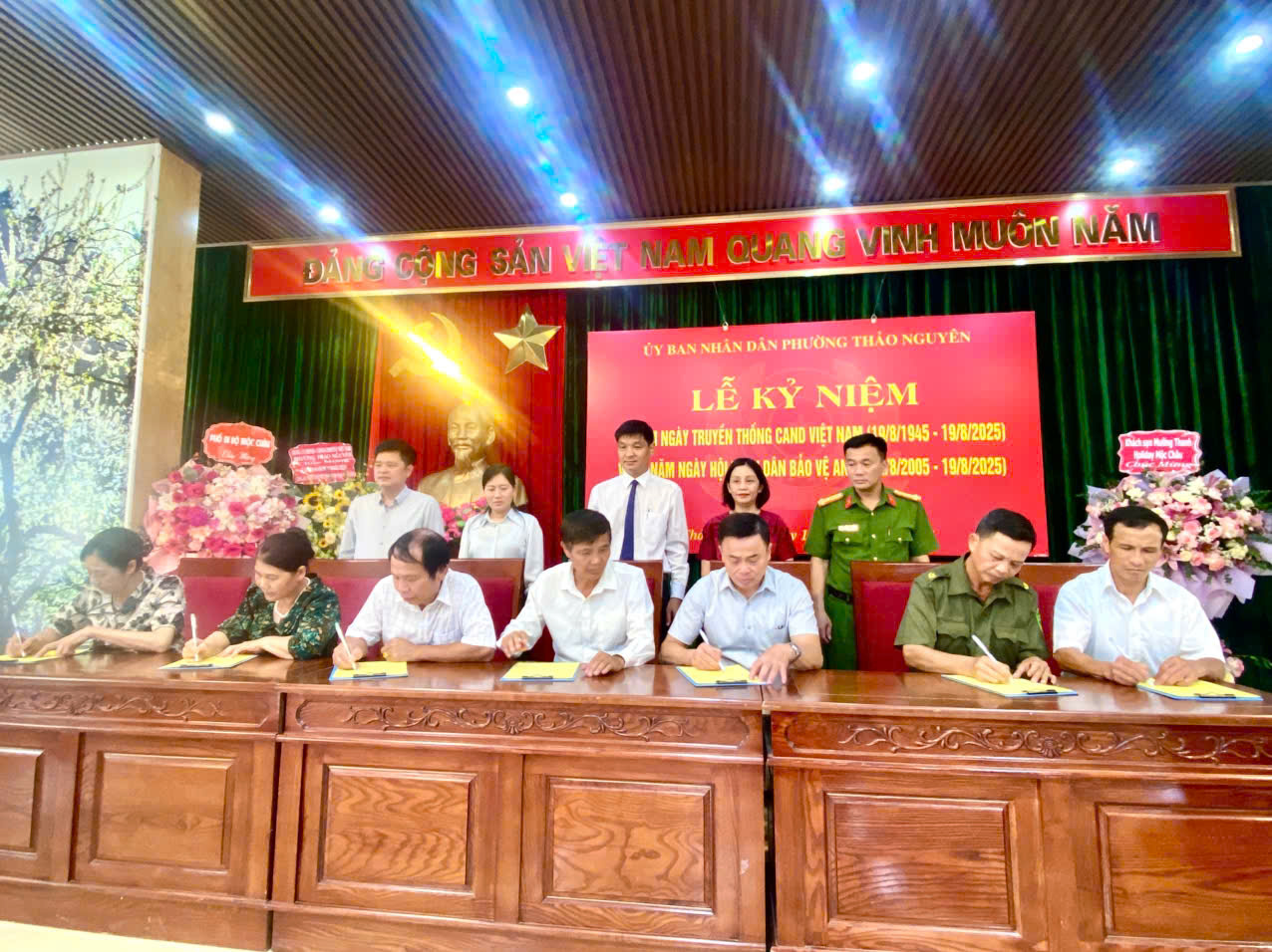 anh tin bai