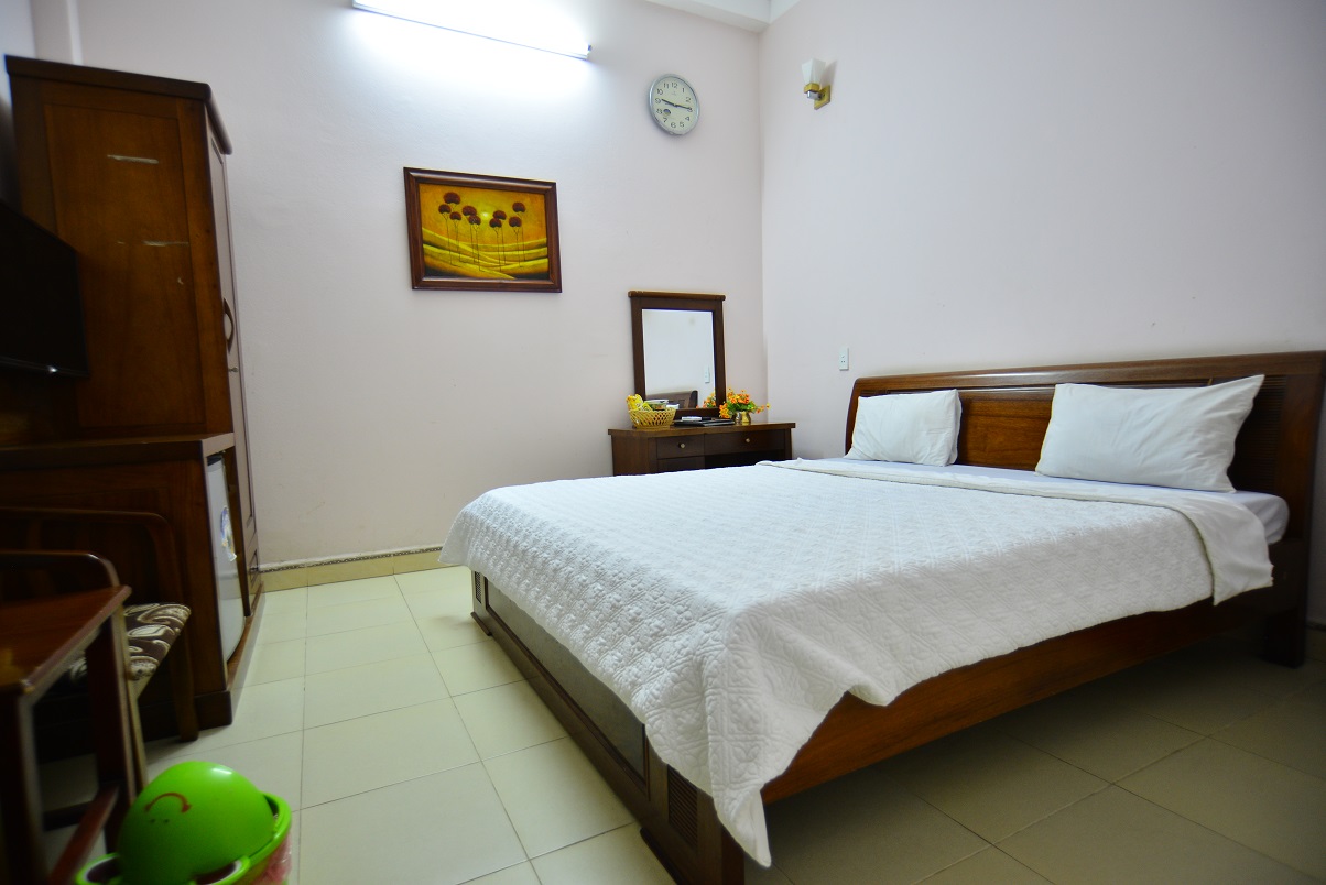 Khách sạn Đinh Gia
