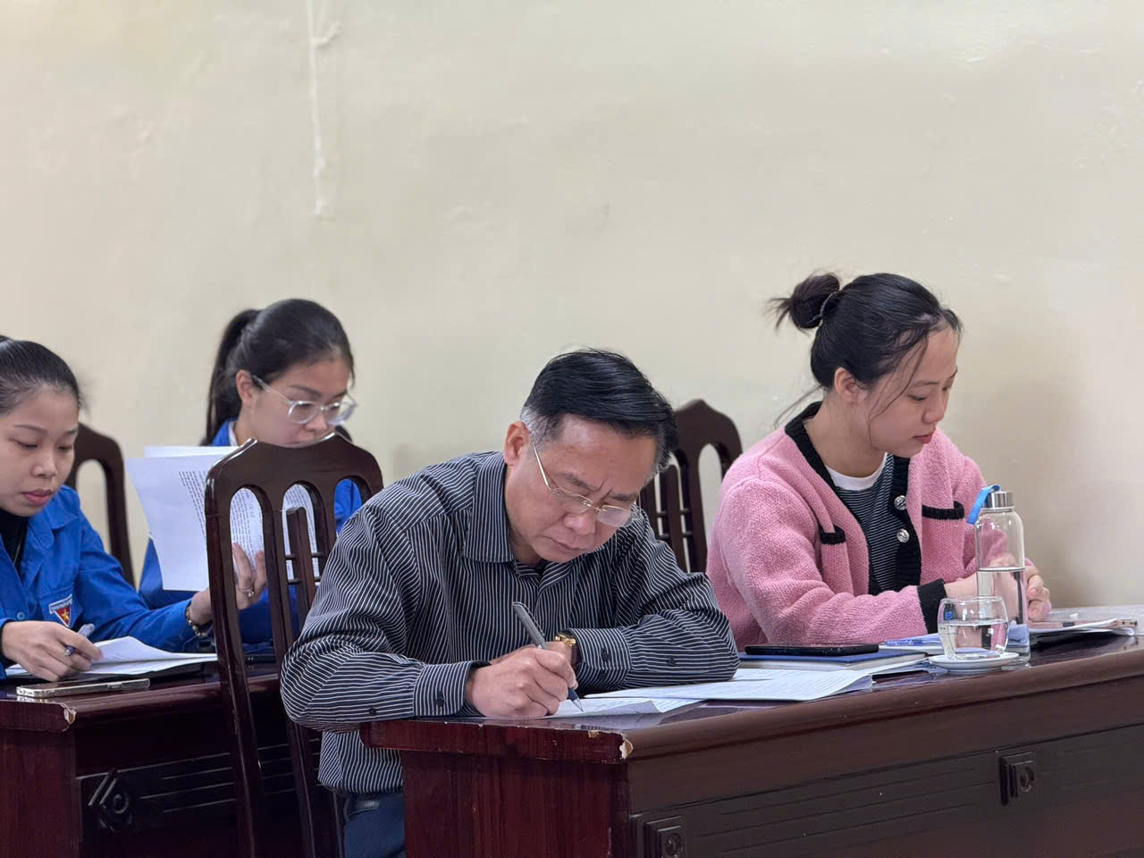 anh tin bai