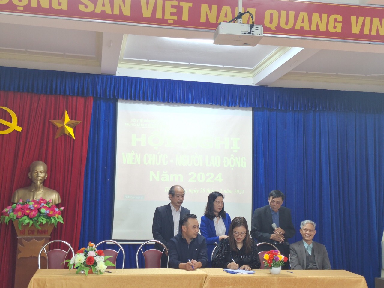 anh tin bai