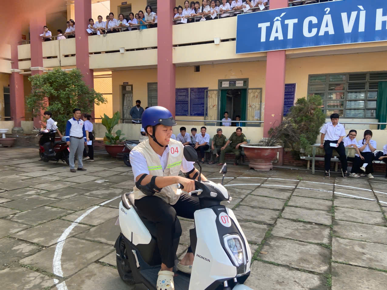 anh tin bai