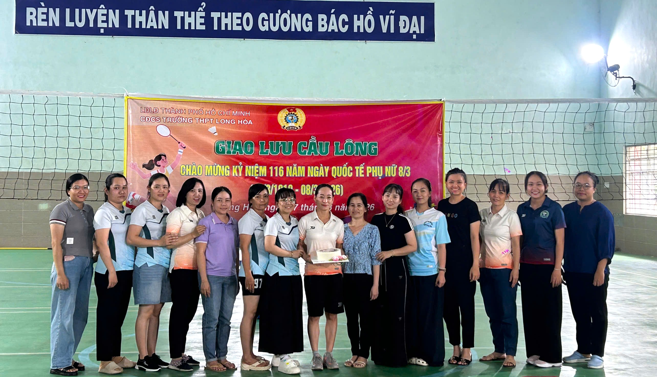 Công đoàn cơ sở tổ chức giải Cầu lông chào mừng ngày Quốc tế Phụ nữ 8.3