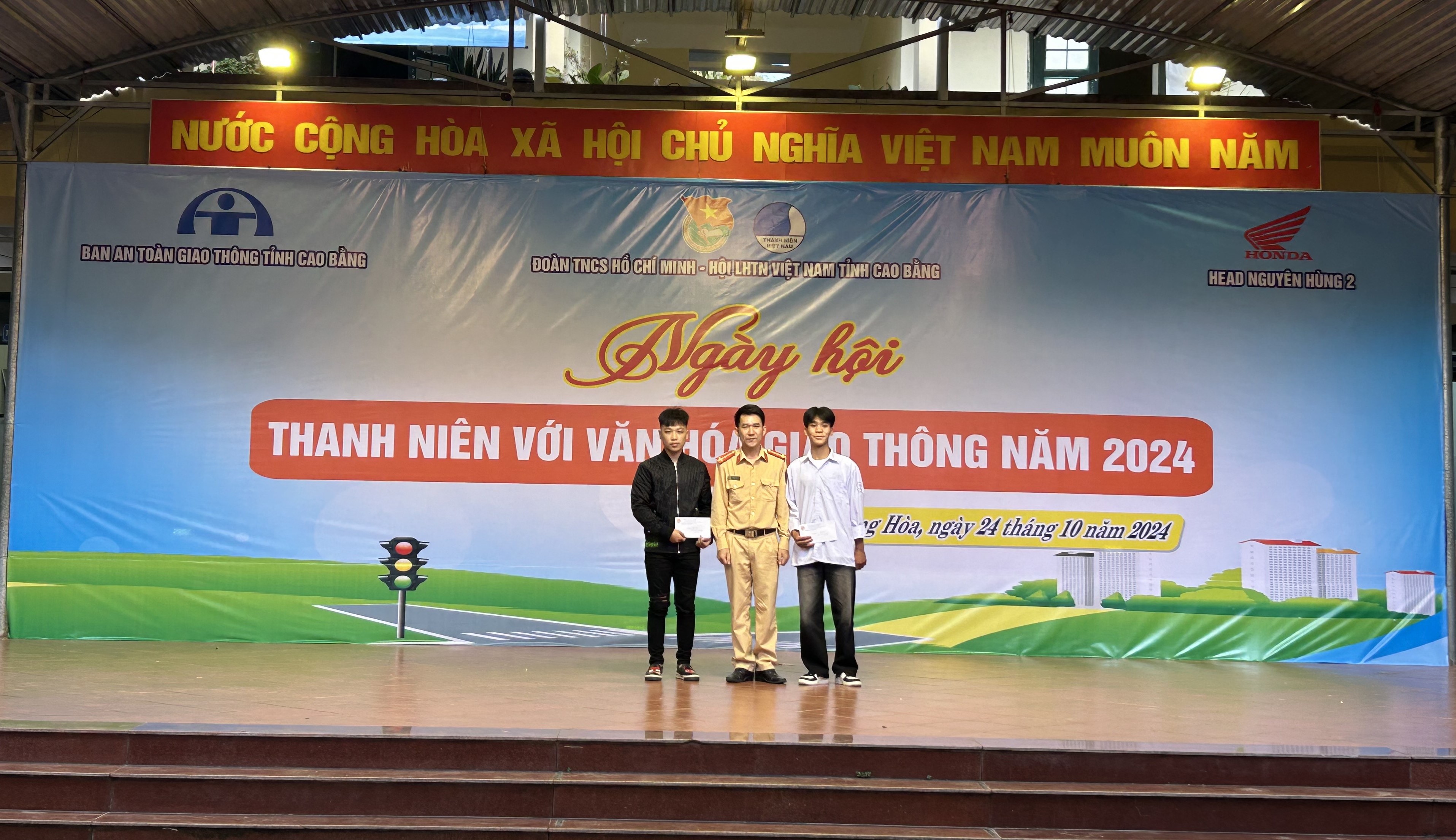 anh tin bai