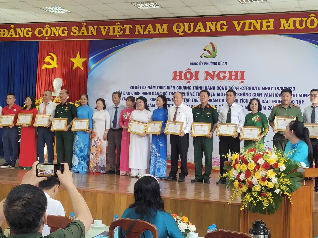 anh tin bai