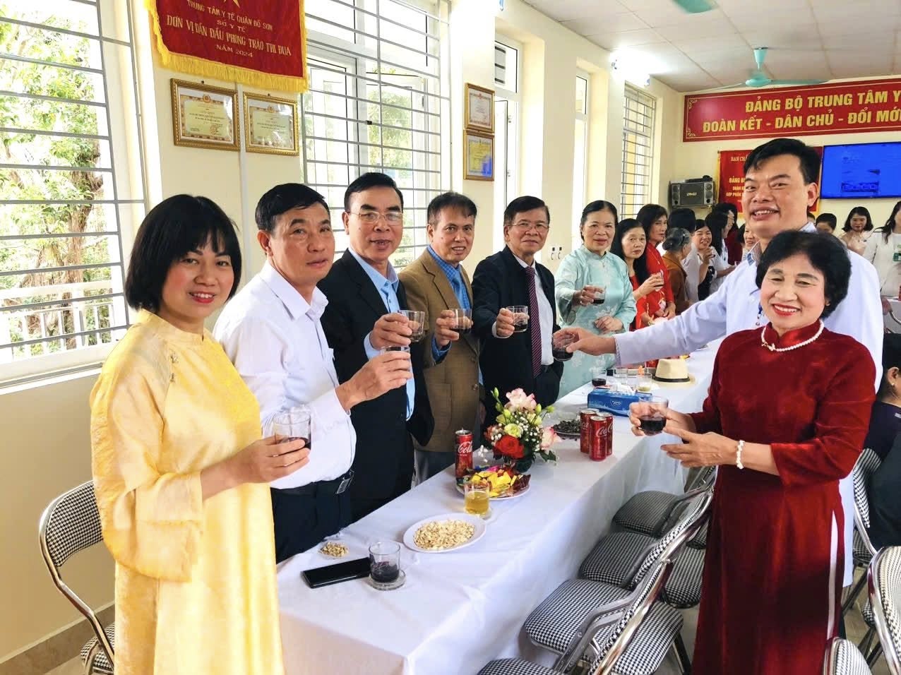 anh tin bai