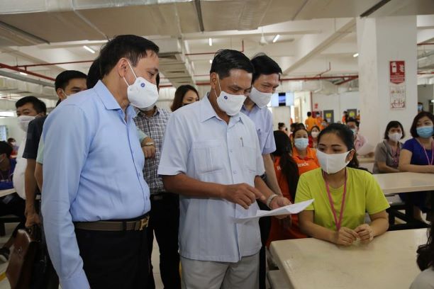 Lãnh đạo thành phố kiểm tra công tác tiêm vắc-xin Vero Cell trên địa bàn Hải Phòng