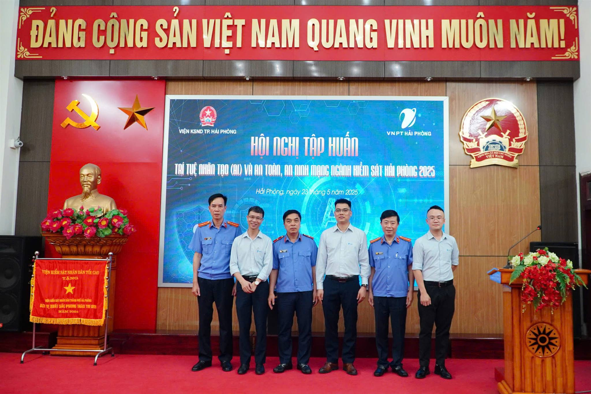 anh tin bai