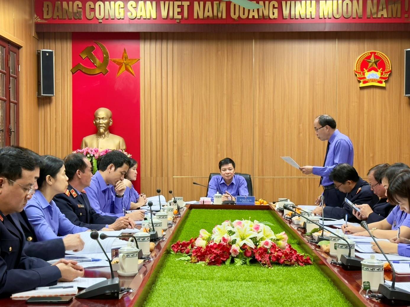 Chi bộ Phòng 2 Viện kiểm sát nhân dân thành phố Hải Phòng tổ chức Hội nghị đánh giá, xếp loại chất lượng tập thể, cá nhân trong chi bộ năm 2025