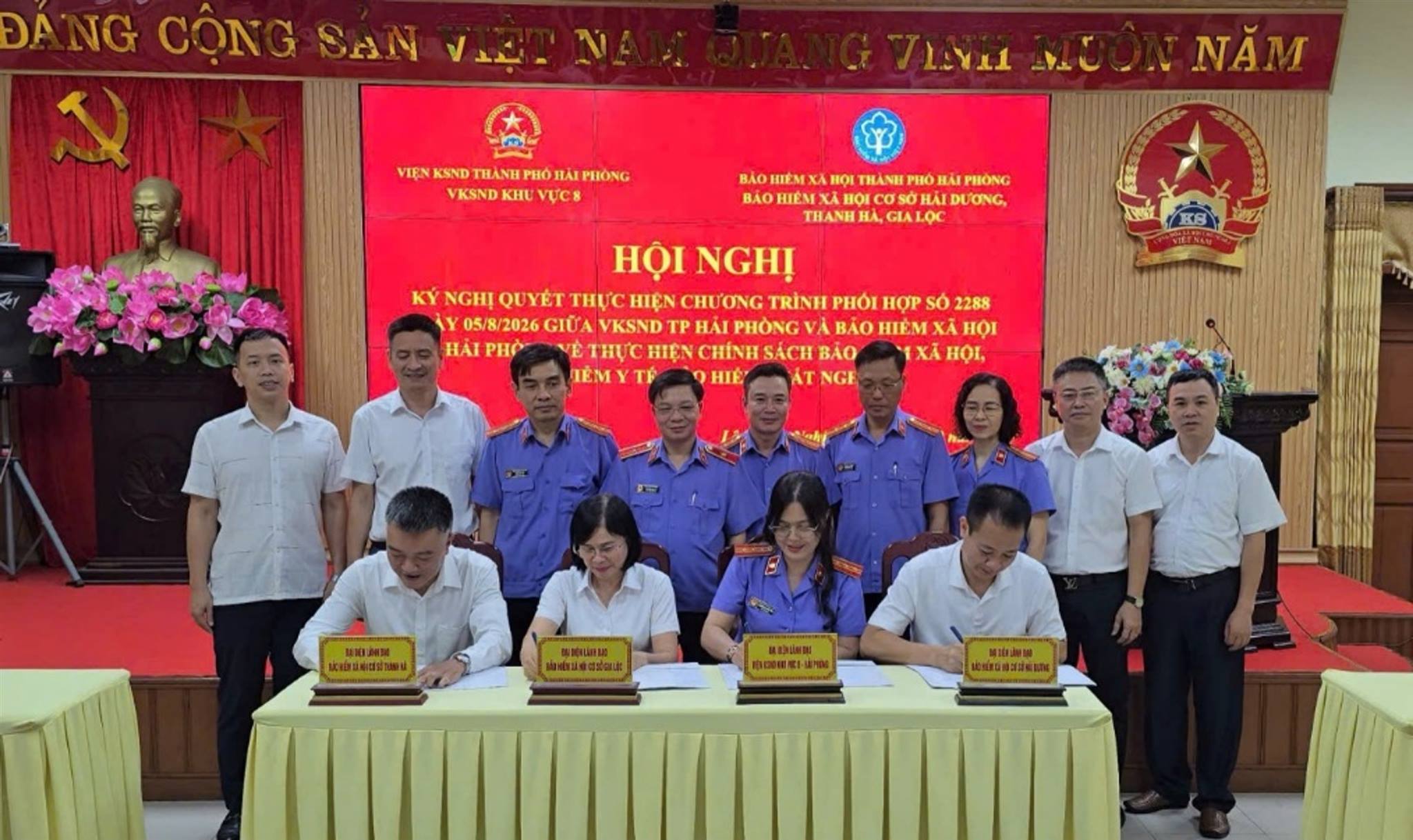 VKSND khu vực 8 – Hải Phòng: ký kết Nghị quyết thực hiện chương trình phối hợp với cơ quan Bảo hiểm xã hội trên địa bàn