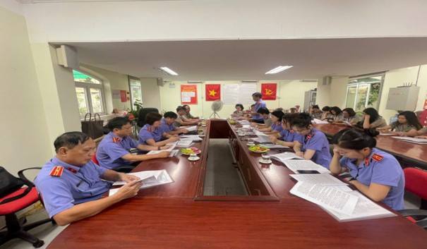 Phòng 11 - Viện KSND thành phố Hải Phòng tiến hành trực tiếp kiểm sát thi hành án dân sự tại Phòng Thi hành án khu vực 5 -Hải Phòng