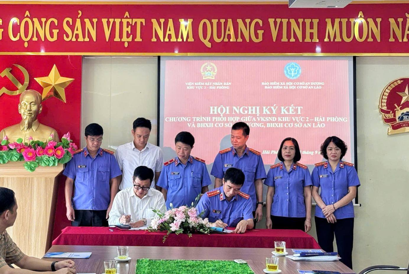 VKSND khu vực 2 tổ chức Hội nghị ký kết Chương trình phối hợp với Bảo hiểm xã hội cơ sở An Dương và Bảo hiểm xã hội cơ sở An Lão