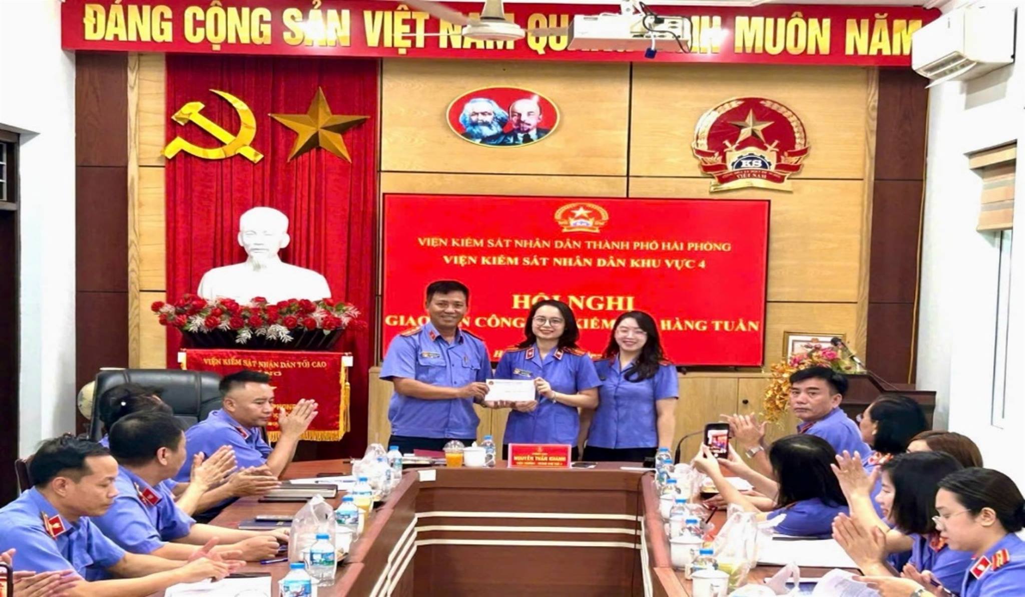 Viện kiểm sát nhân dân khu vực 4 – Hải Phòng tích cực triển khai số hóa hồ sơ đảng viên, phát huy vai trò tuổi trẻ và chăm lo đời sống cán bộ