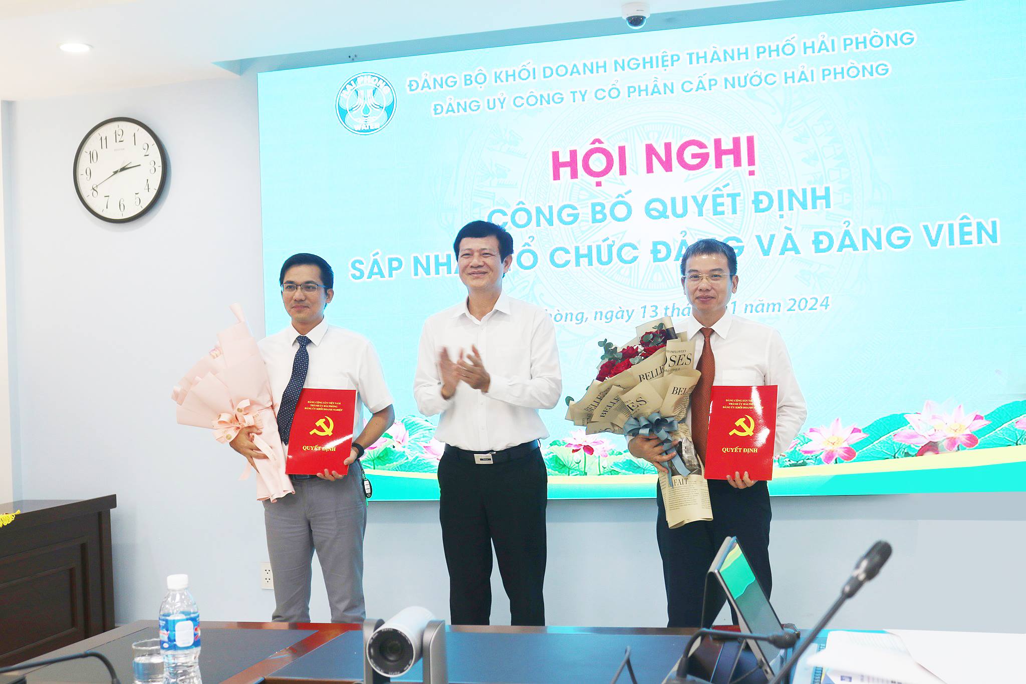 SÁP NHẬP TỔ CHỨC ĐẢNG VÀ ĐẢNG VIÊN