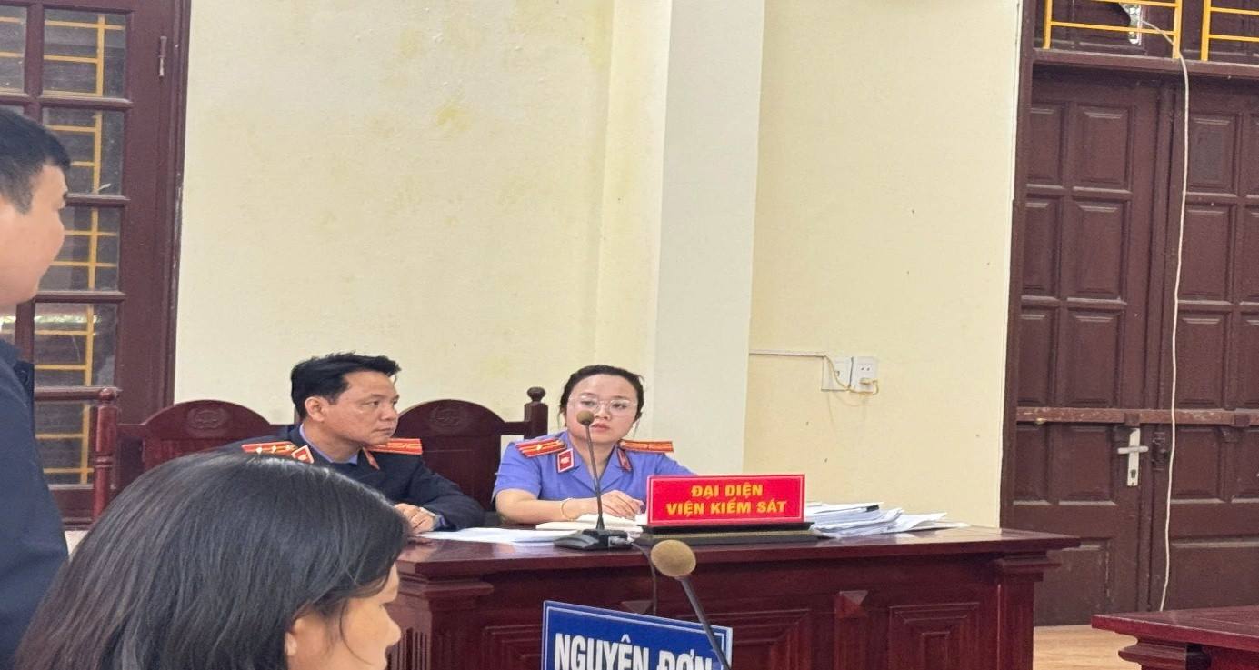 VKSND khu vực 4 – Hải Phòng tổ chức phiên tòa rút kinh nghiệm  vụ án Kinh doanh thương mại