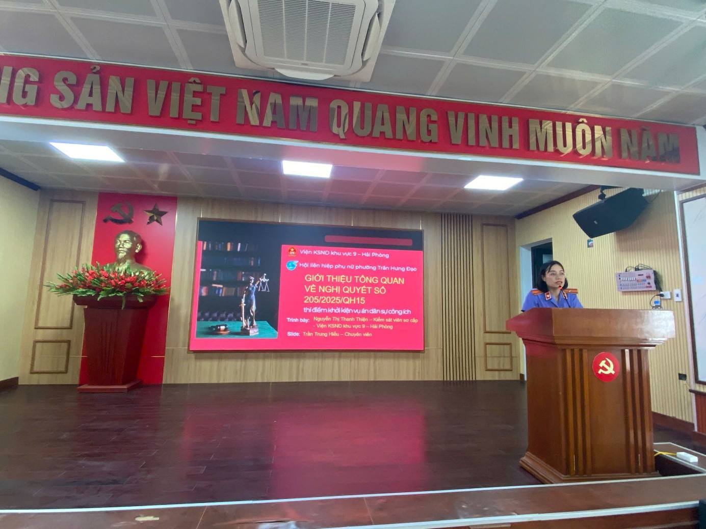 VKSND khu vực 9 – Hải Phòng phối hợp tuyên truyền nghị quyết số 205/2025/QH15 ngày 24/6/2025 của Quốc hội về thí điểm khởi kiện vụ án dân sự công ích