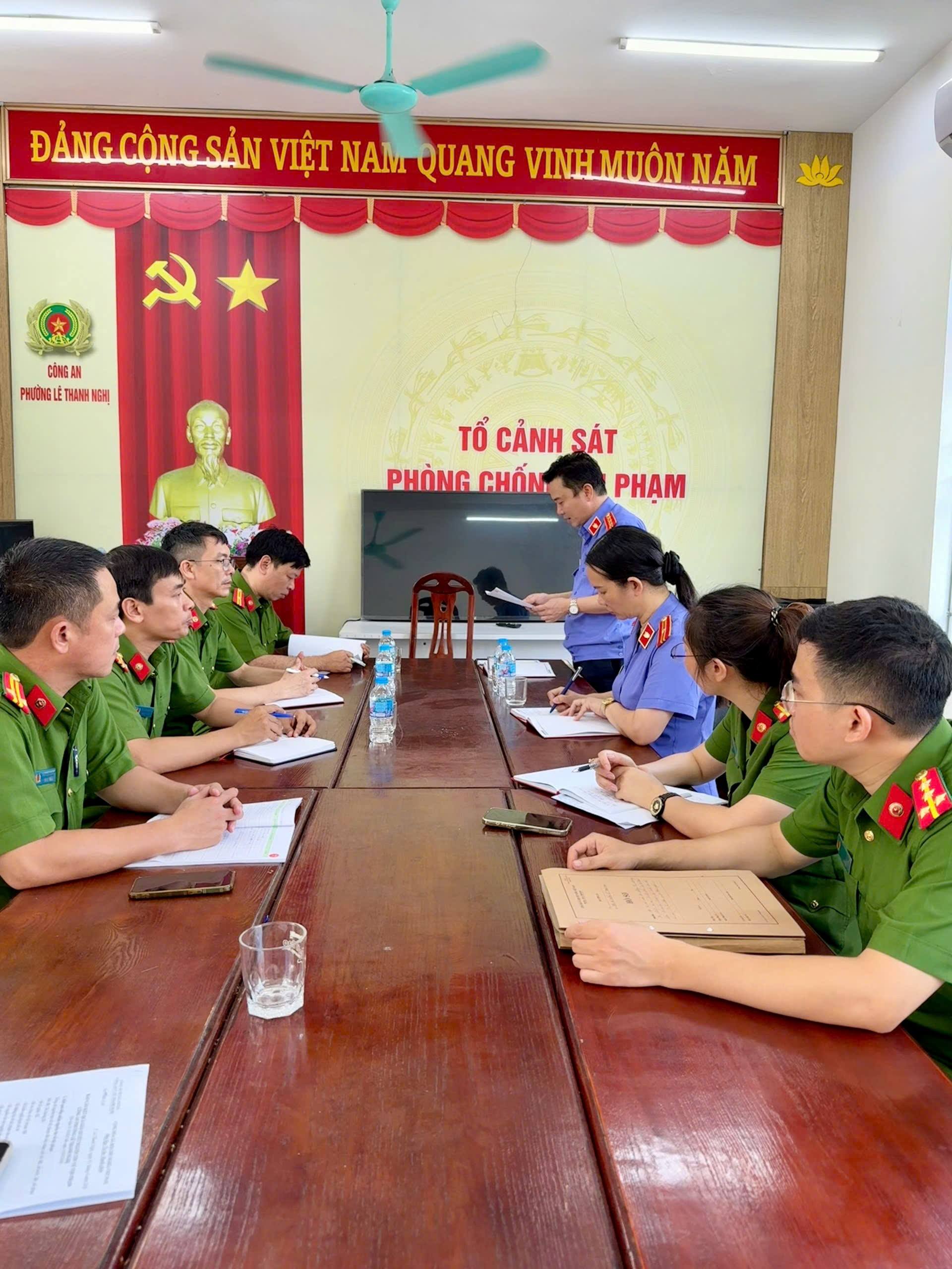 Bài viết: Trực tiếp kiểm sát việc tiếp nhận giải quyết nguồn tin về tội phạm tại Công an phường Lê Thanh Nghị