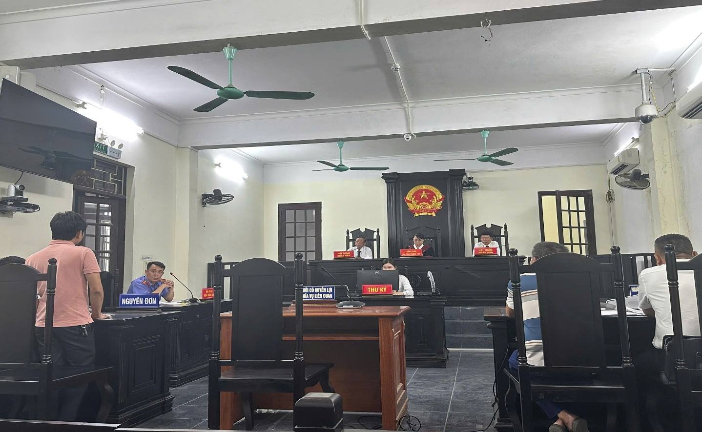 VKSND khu vực 1 – Hải Phòng phối hợp tổ chức phiên tòa dân sự rút kinh nghiệm về Tranh chấp hợp đồng thuê đất và nhà xưởng