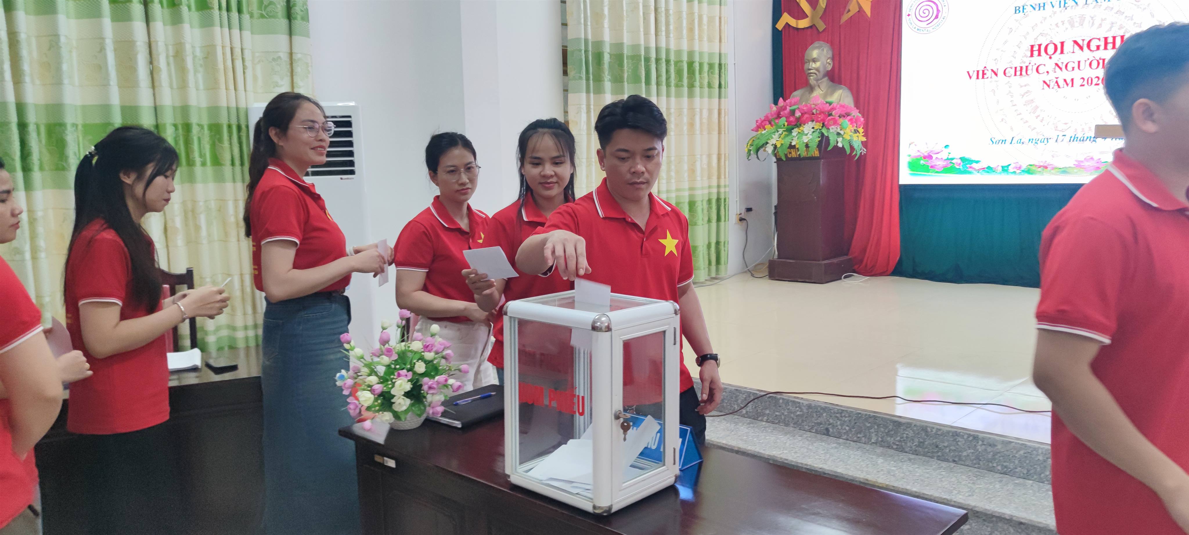 anh tin bai