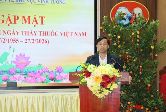 GẶP MẶT CÁN BỘ, VIÊN CHỨC, NGƯỜI LAO ĐỘNG NHÂN DỊP KỶ NIỆM 71 NĂM NGÀY THẦY THUỐC VIỆT NAM 