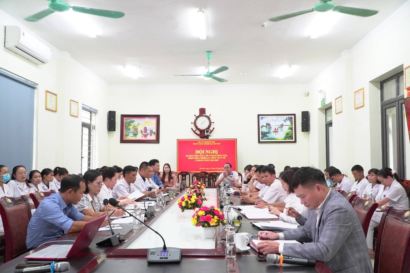 HỘI NGHỊ SƠ KẾT CÔNG TÁC Y TẾ 9 THÁNG ĐẦU NĂM, TRIỂN KHAI NHIỆM VỤ 3 THÁNG CUỐI NĂM 2025