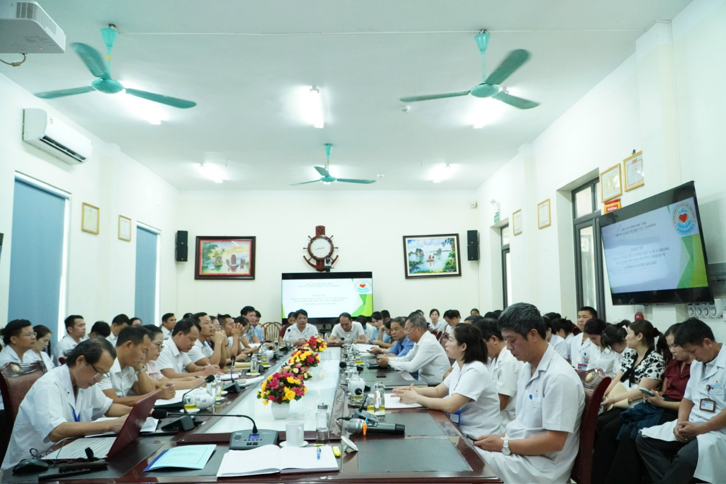 TRUNG TÂM Y TẾ KHU VỰC TAM ĐẢO TỔ CHỨC HỘI NGHỊ SƠ KẾT CÔNG TÁC Y TẾ 6 THÁNG ĐẦU NĂM, TRIỂN KHAI NHIỆM VỤ 6 THÁNG CUỐI NĂM 2025
