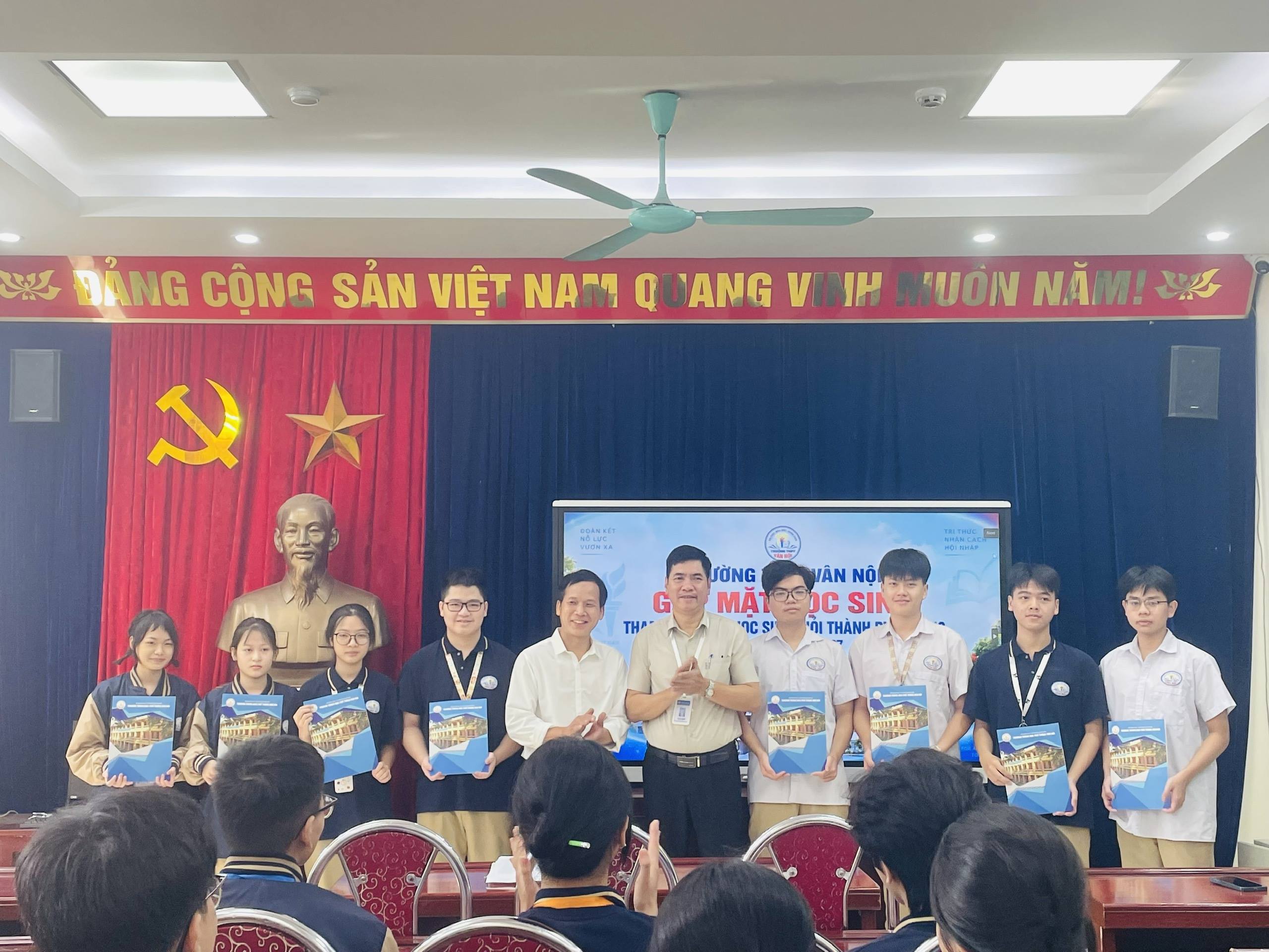 anh tin bai