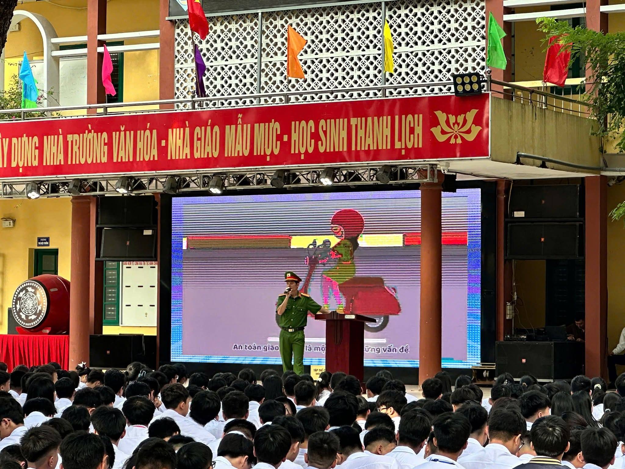 anh tin bai