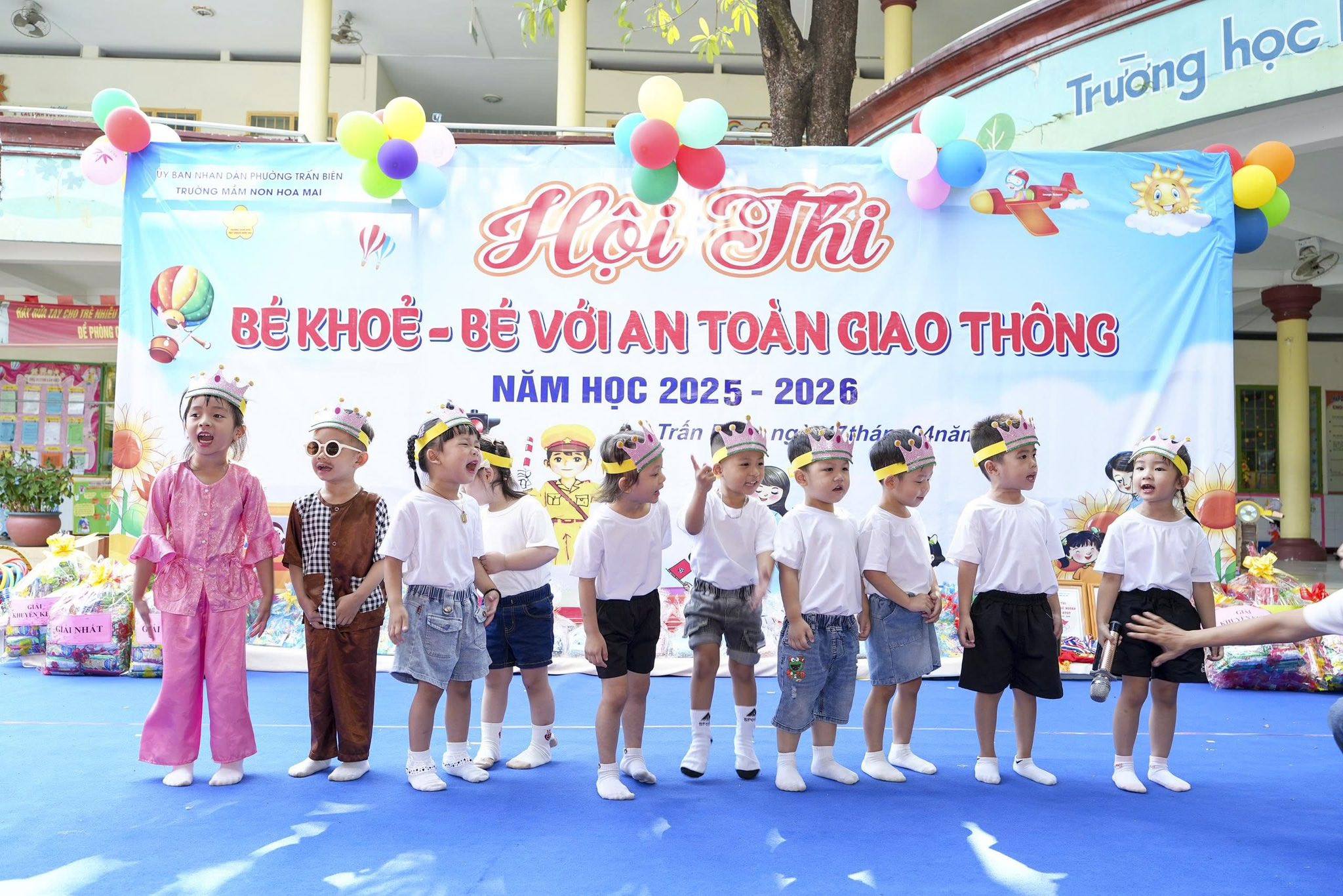 Anh-tin-bai