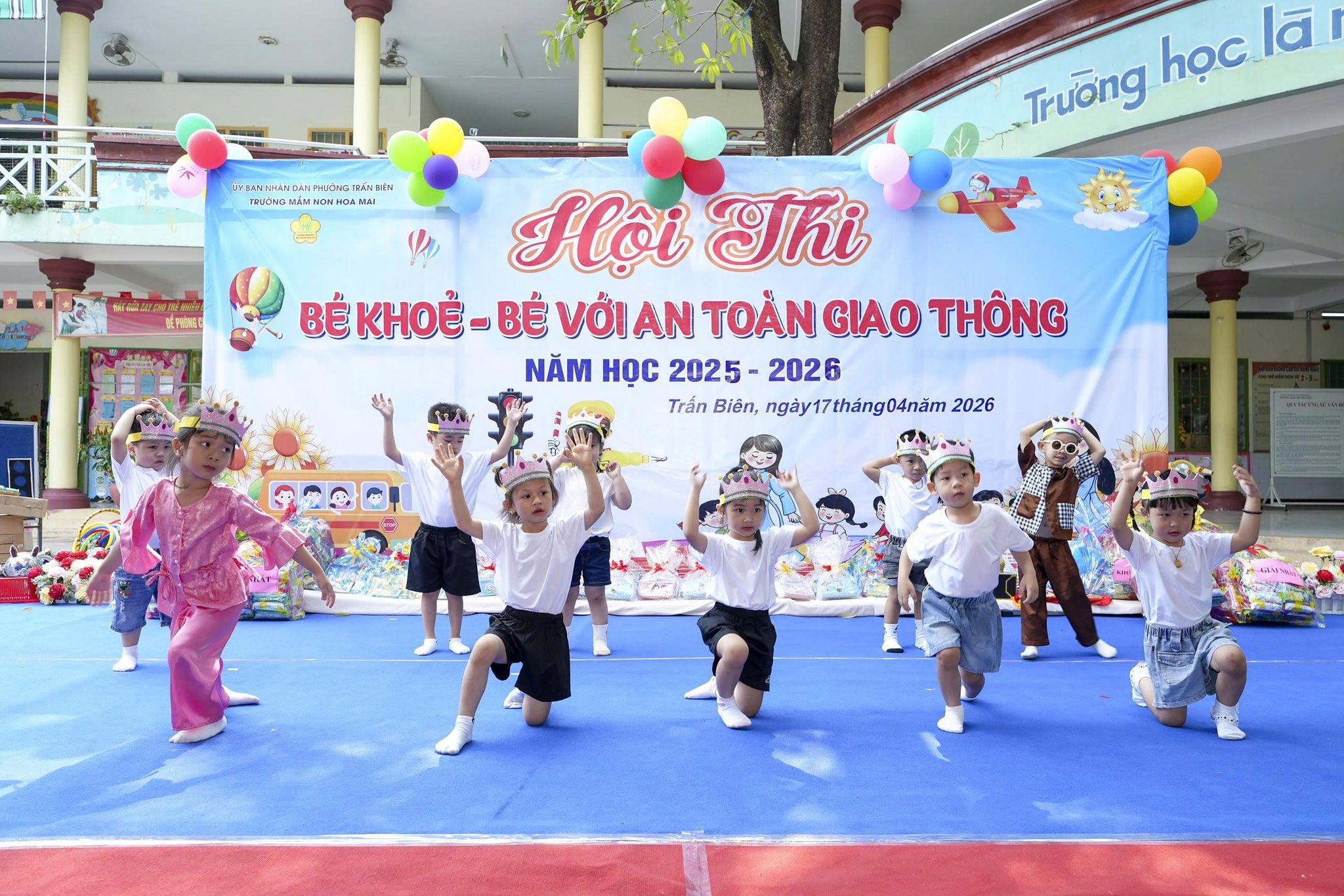 Anh-tin-bai
