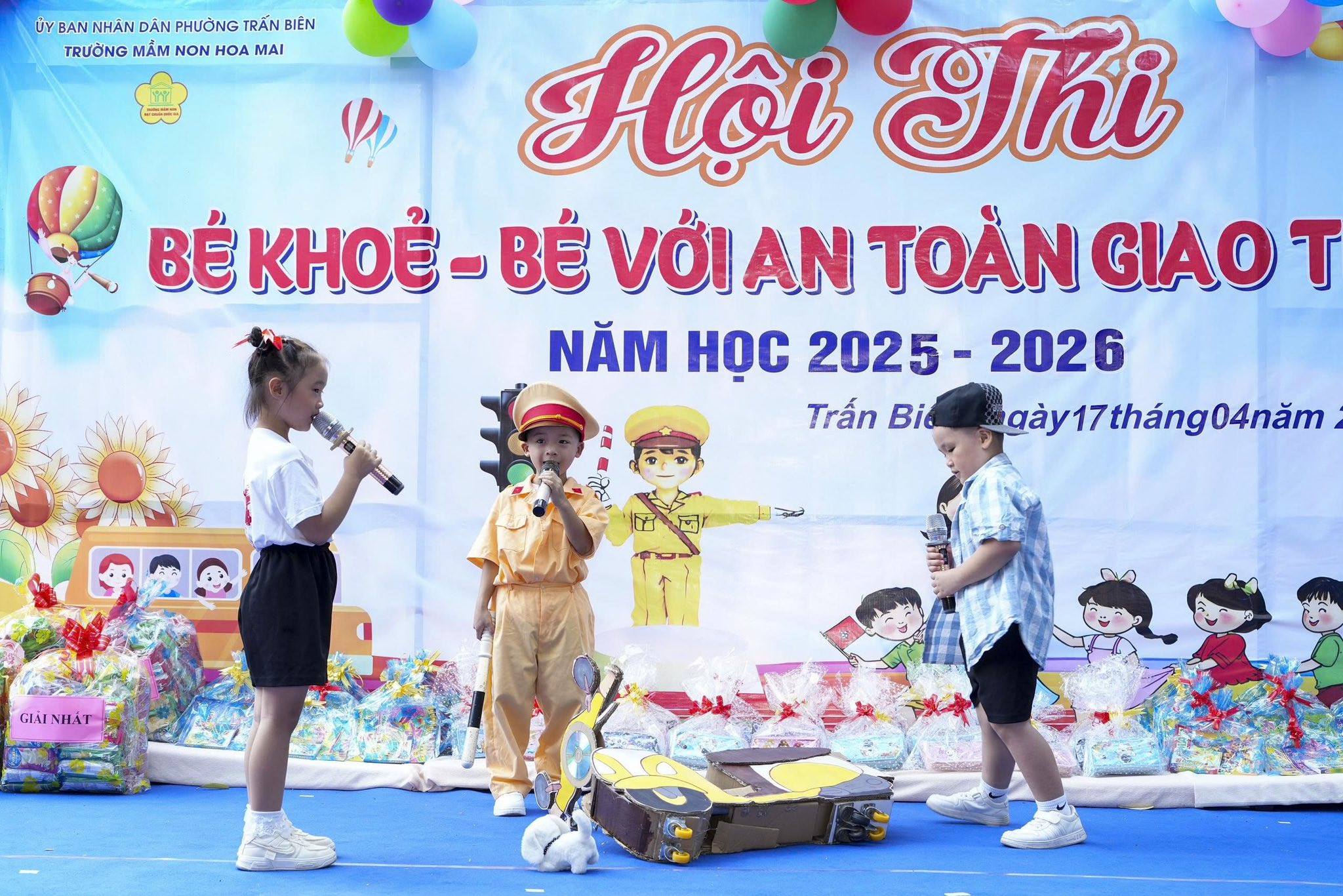 Anh-tin-bai