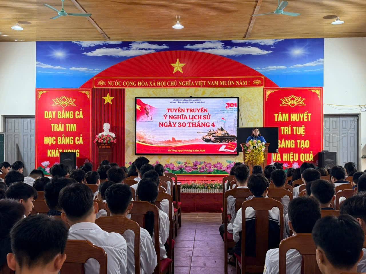 anh tin bai