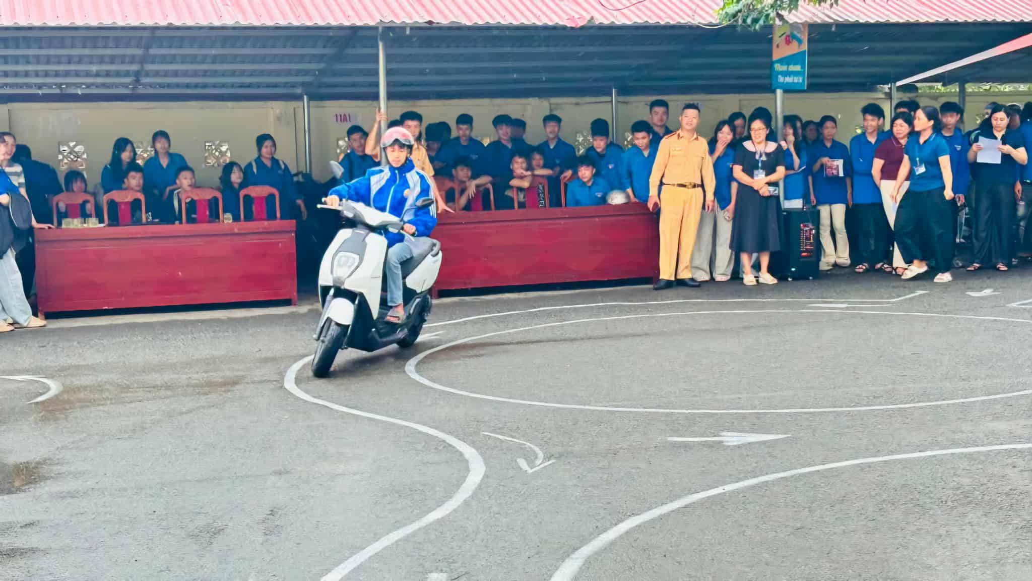 anh tin bai