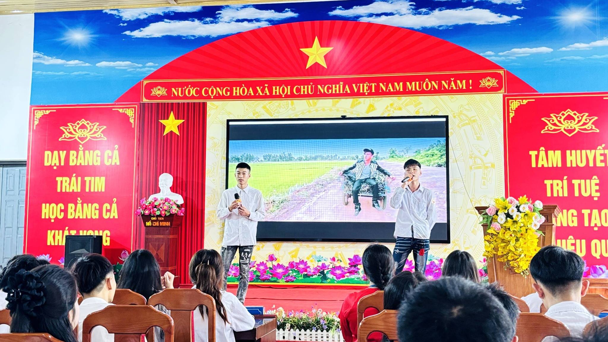 anh tin bai