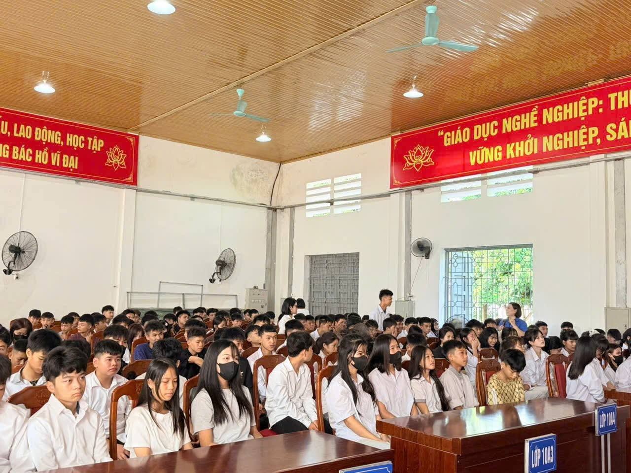 anh tin bai