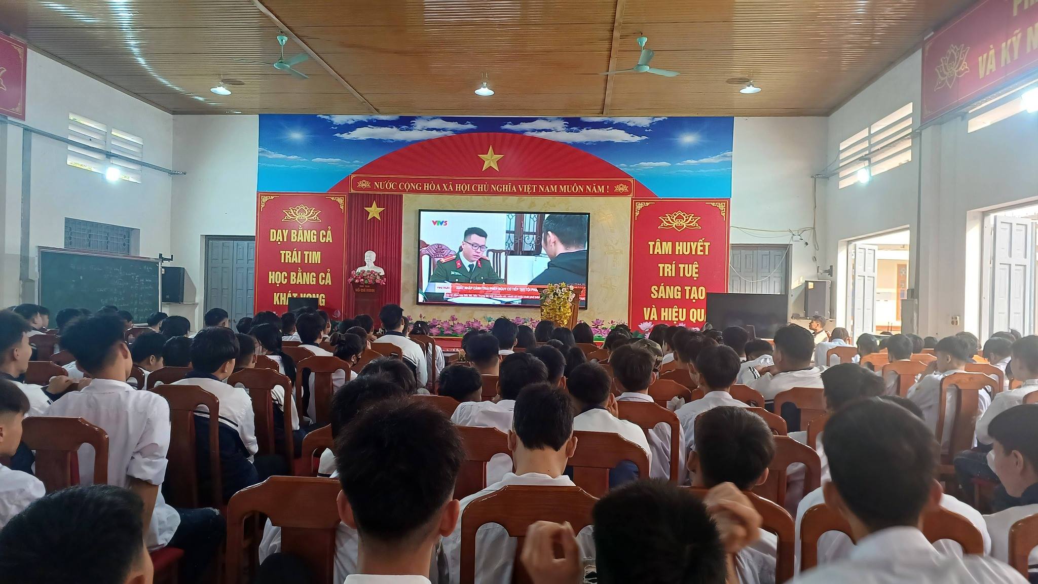 anh tin bai