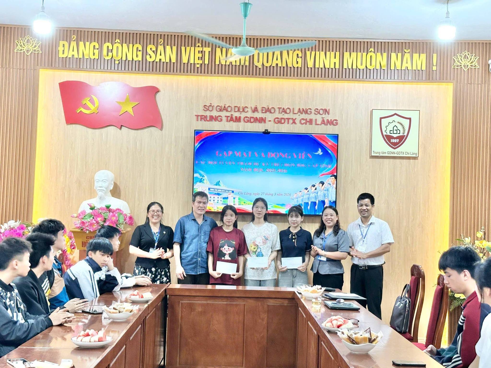 anh tin bai