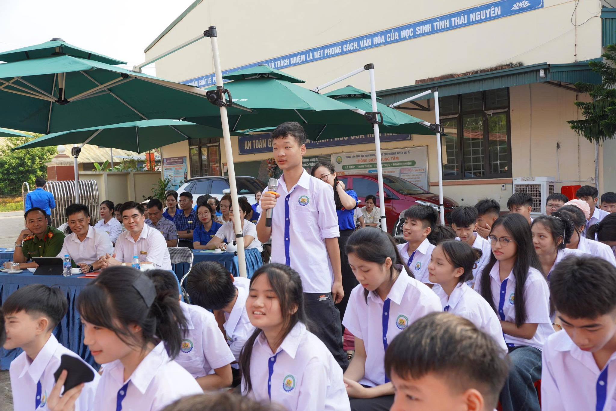 anh tin bai